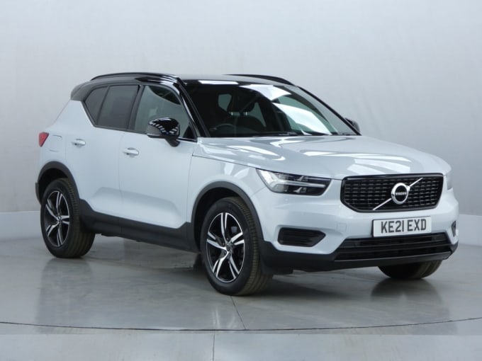 2025 Volvo Xc40