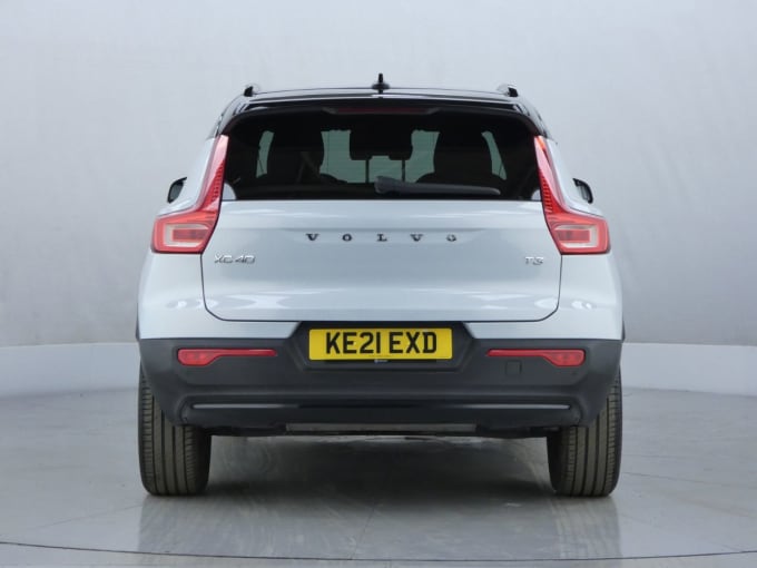 2025 Volvo Xc40