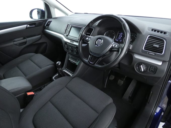 2025 Volkswagen Sharan