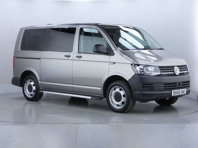 2025 Volkswagen Transporter Shuttle