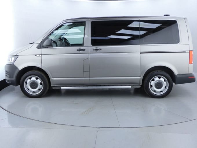 2025 Volkswagen Transporter Shuttle