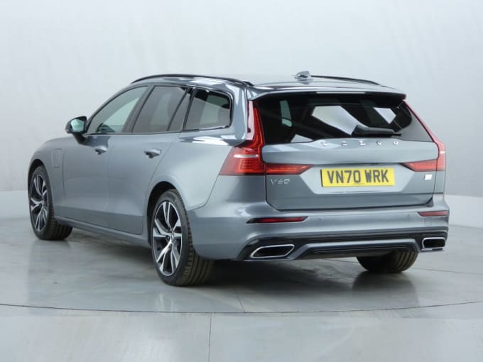 2025 Volvo V60