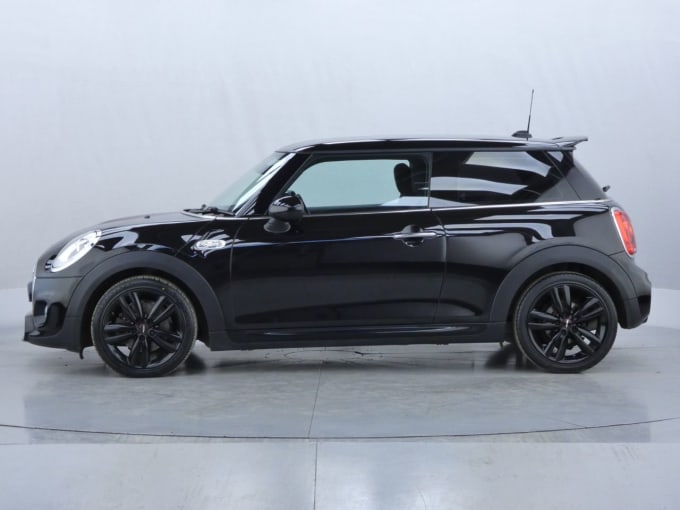 2025 Mini Hatch