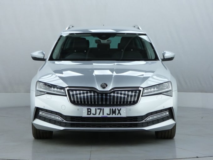 2025 Skoda Superb