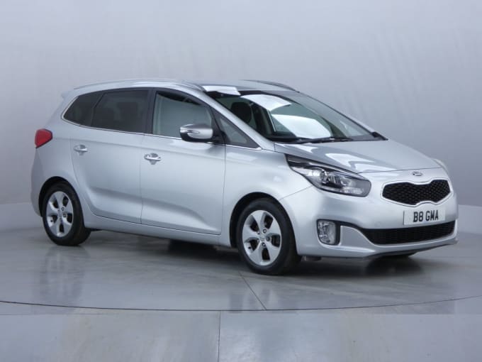 2025 Kia Carens