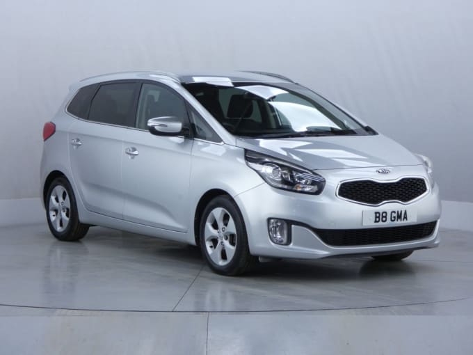 2025 Kia Carens