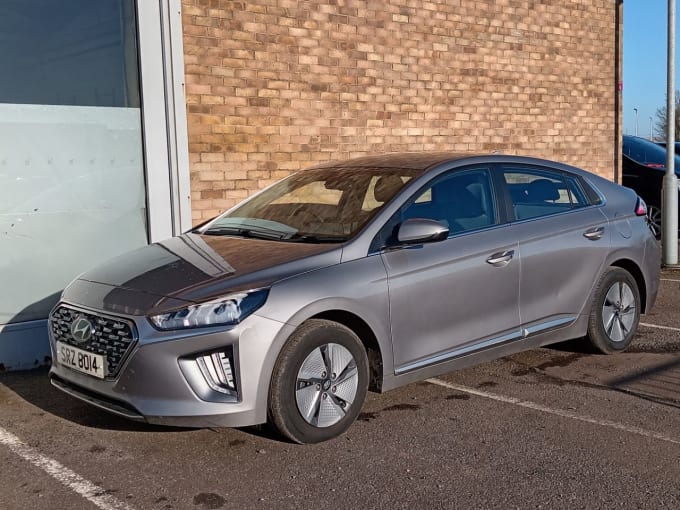 2025 Hyundai Ioniq