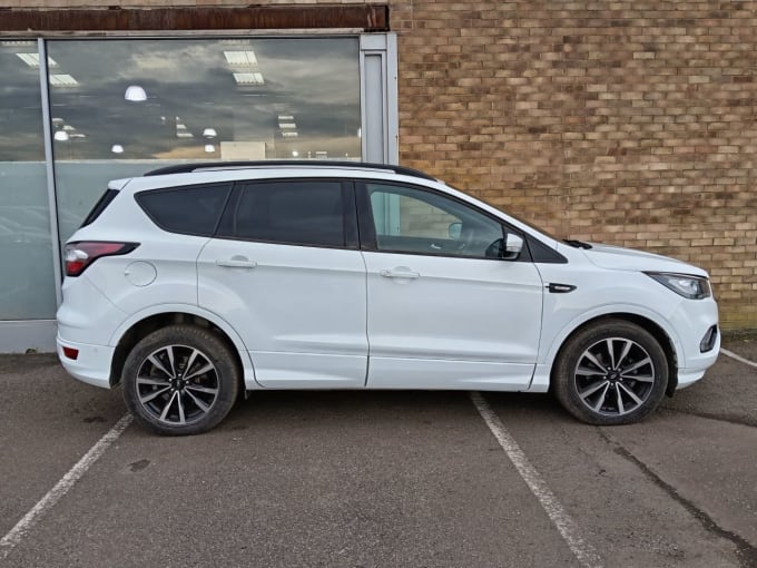 2025 Ford Kuga