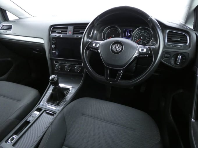 2025 Volkswagen Golf