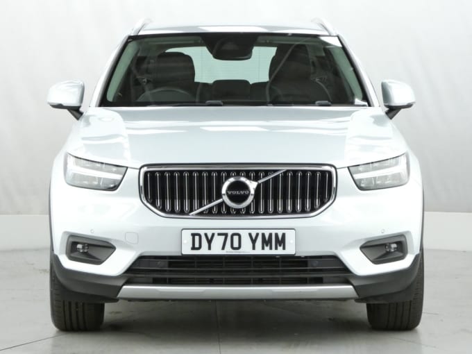 2025 Volvo Xc40