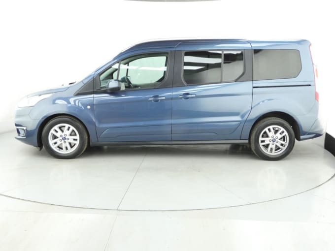 2025 Ford Grand Tourneo Connect