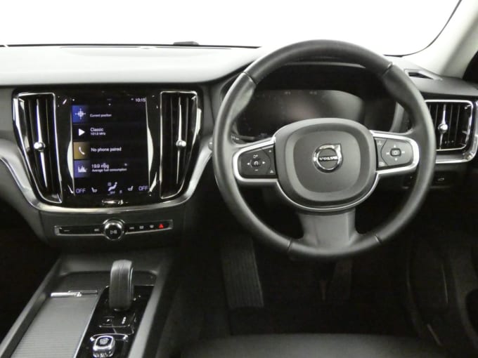 2025 Volvo V60