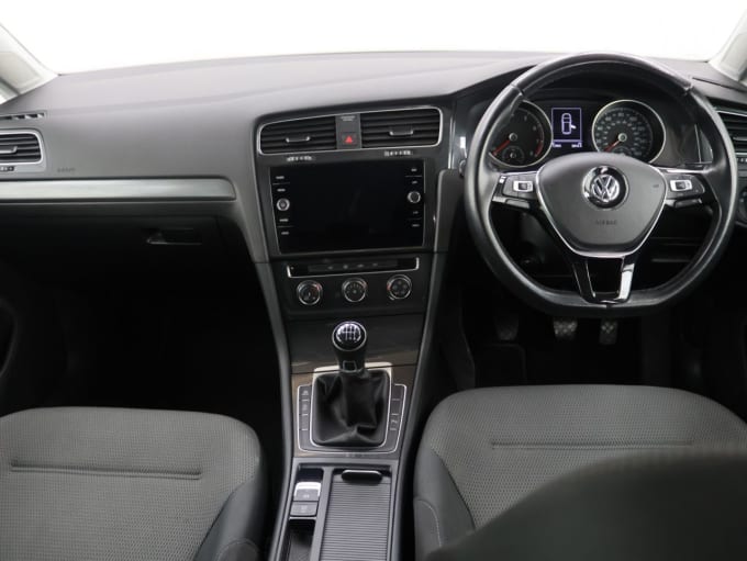 2025 Volkswagen Golf