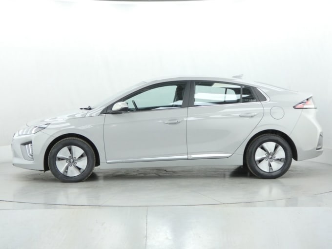 2025 Hyundai Ioniq