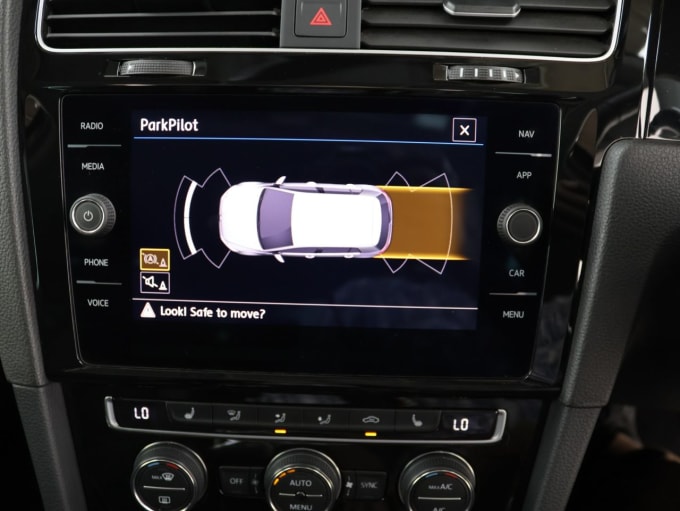 2025 Volkswagen Golf