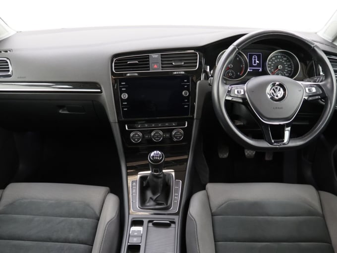2025 Volkswagen Golf