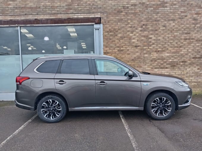 2025 Mitsubishi Outlander