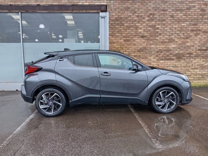 2025 Toyota C-hr