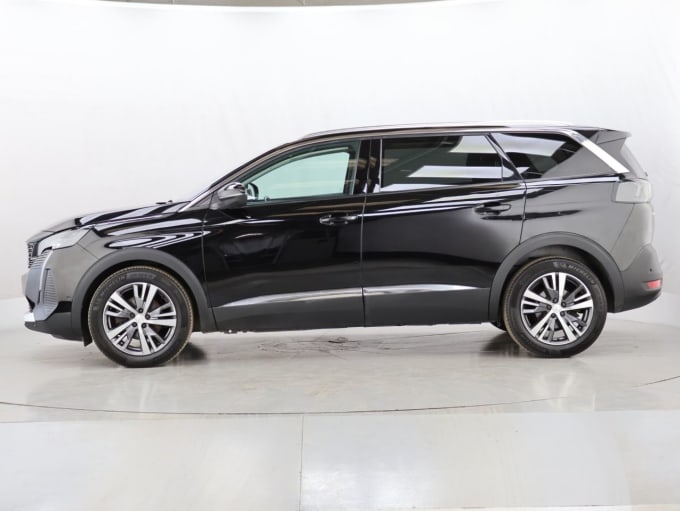 2025 Peugeot 5008