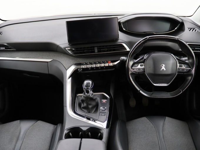 2025 Peugeot 5008