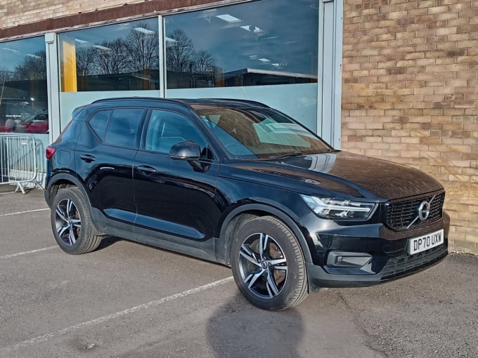 2025 Volvo Xc40