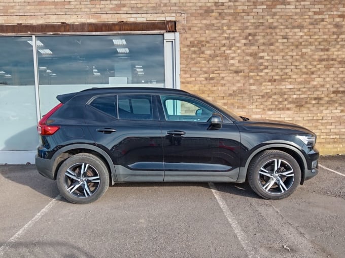 2025 Volvo Xc40