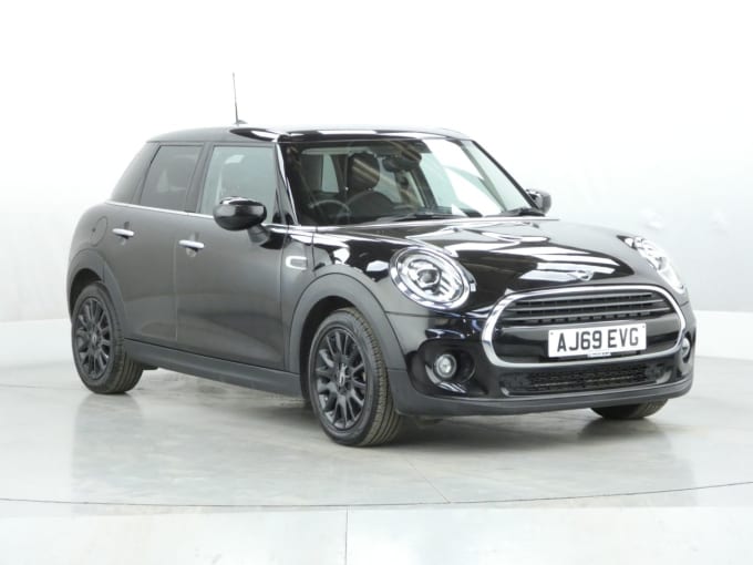 2025 Mini Hatch