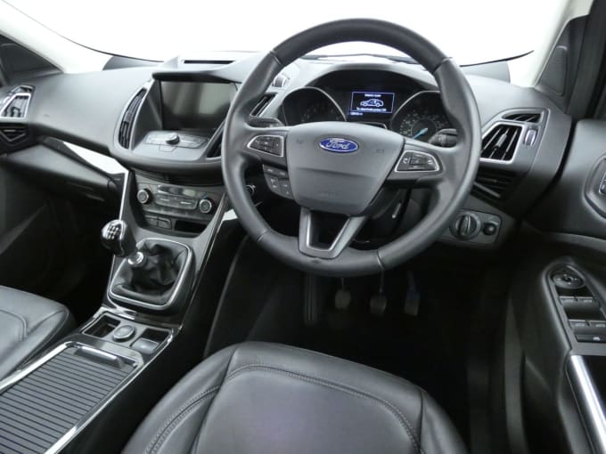 2025 Ford Kuga