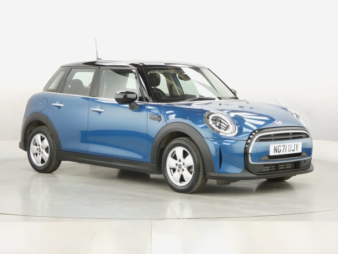 2025 Mini Hatch
