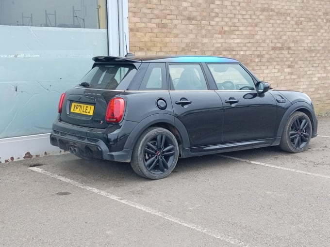 2025 Mini Hatch