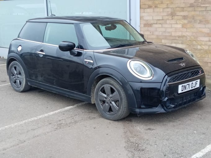 2025 Mini Hatch