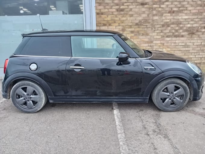 2025 Mini Hatch