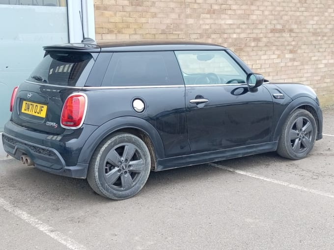 2025 Mini Hatch