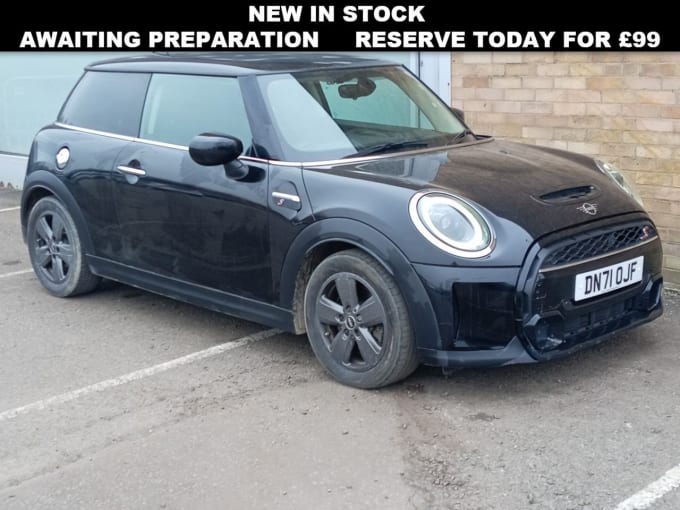 2025 Mini Hatch