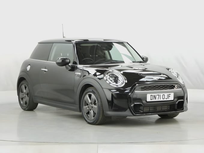 2025 Mini Hatch