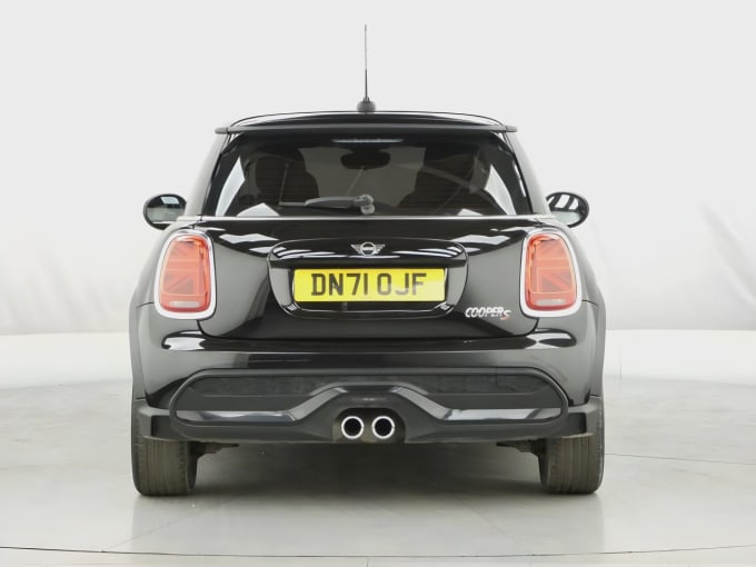 2025 Mini Hatch