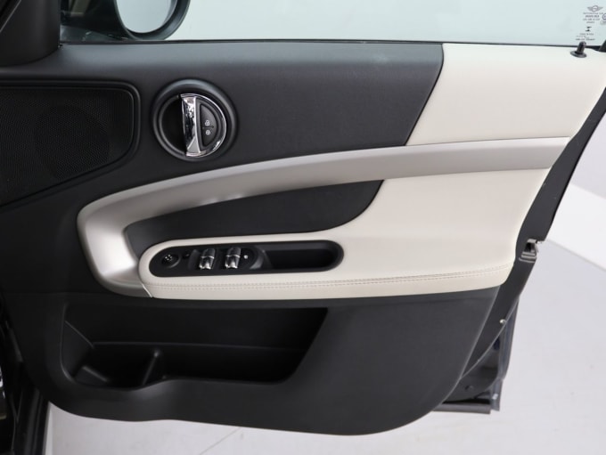 2025 Mini Countryman