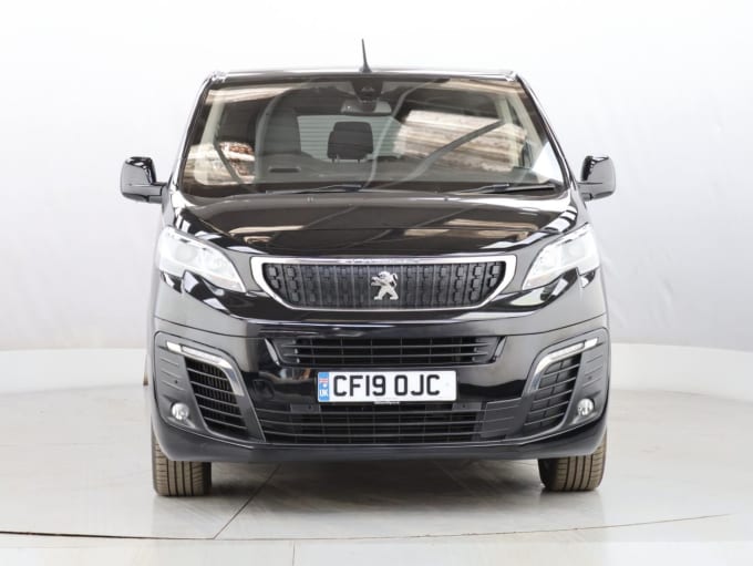 2025 Peugeot Traveller