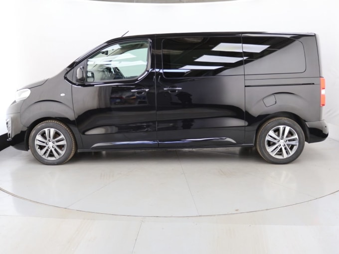 2025 Peugeot Traveller
