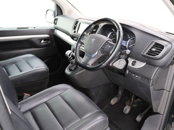 2025 Peugeot Traveller