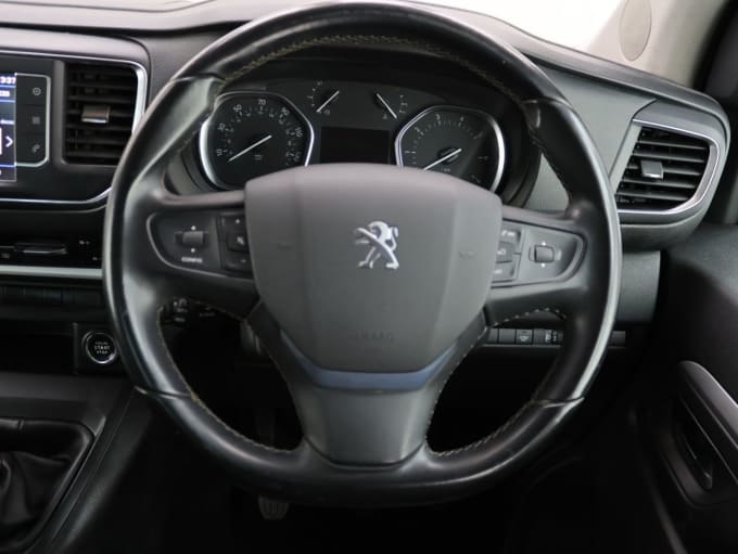 2025 Peugeot Traveller