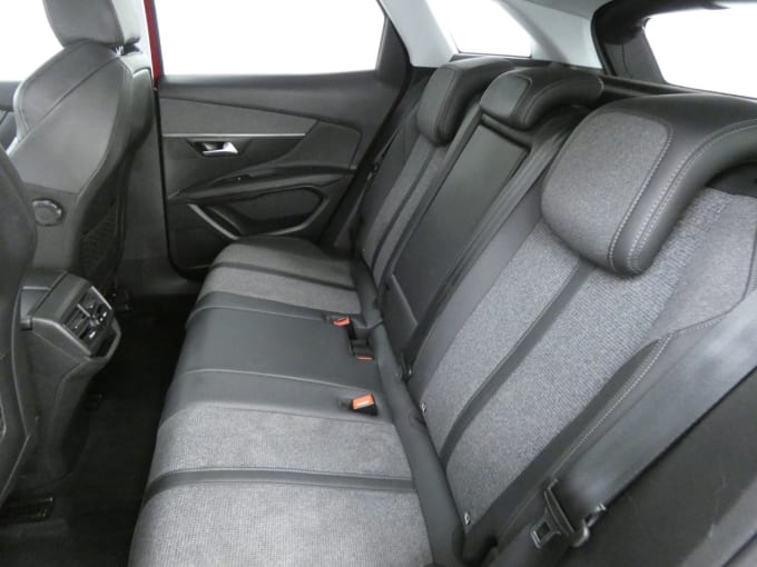2025 Peugeot 3008