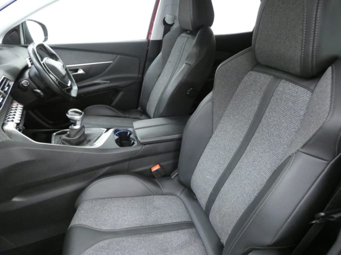 2025 Peugeot 3008