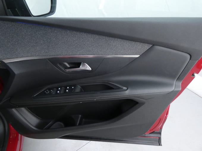 2025 Peugeot 3008