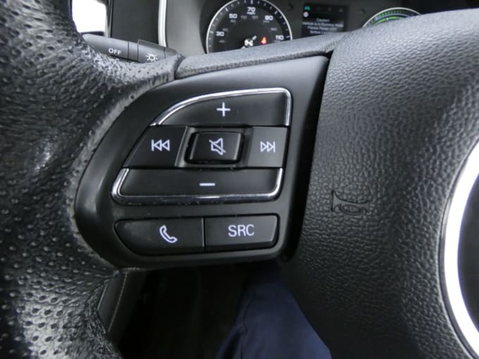 2025 Mg Mg Zs