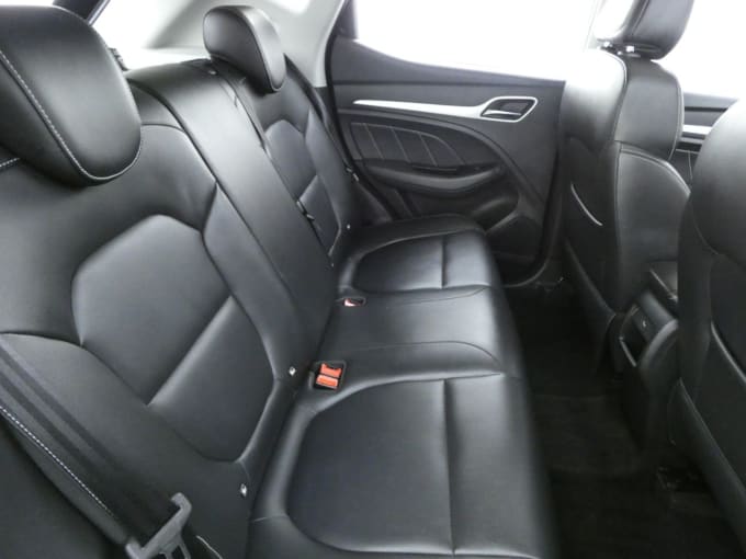 2025 Mg Mg Zs