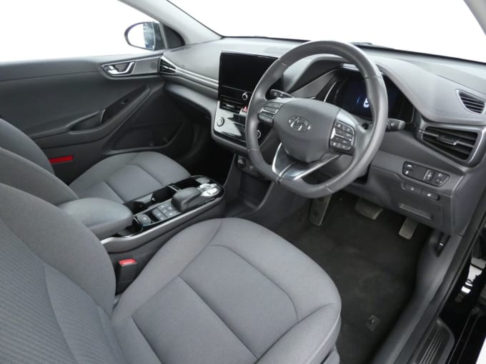 2025 Hyundai Ioniq