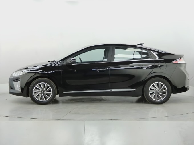 2025 Hyundai Ioniq