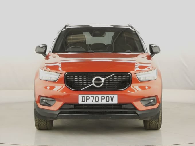 2025 Volvo Xc40
