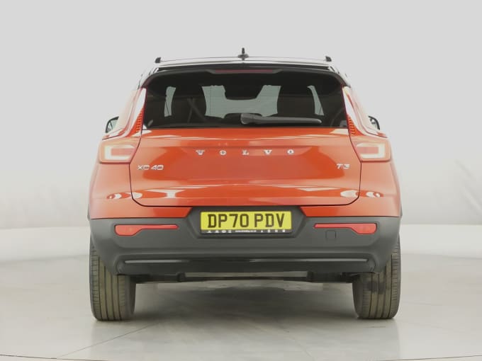 2025 Volvo Xc40